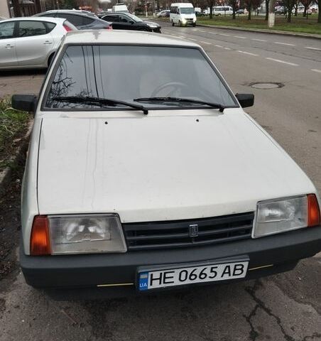 Серый ВАЗ 2109, объемом двигателя 1.6 л и пробегом 206 тыс. км за 2100 $, фото 1 на Automoto.ua