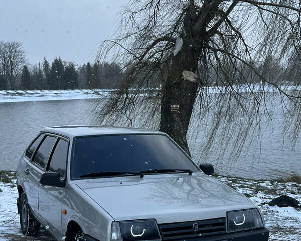 Сірий ВАЗ 2109, об'ємом двигуна 1.6 л та пробігом 47 тис. км за 1950 $, фото 1 на Automoto.ua