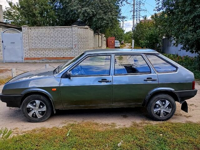 Серый ВАЗ 2109, объемом двигателя 1.6 л и пробегом 197 тыс. км за 2500 $, фото 1 на Automoto.ua