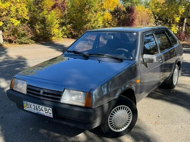Серый ВАЗ 2109, объемом двигателя 1.6 л и пробегом 286 тыс. км за 1950 $, фото 1 на Automoto.ua