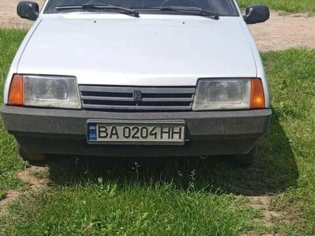 Серый ВАЗ 2109, объемом двигателя 1.6 л и пробегом 202 тыс. км за 2000 $, фото 1 на Automoto.ua