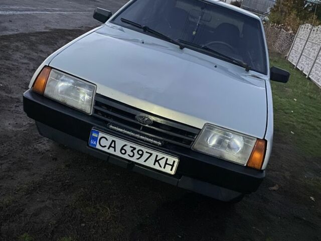 Сірий ВАЗ 2109, об'ємом двигуна 1.5 л та пробігом 145 тис. км за 1309 $, фото 1 на Automoto.ua