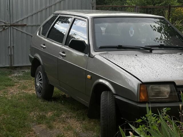 Серый ВАЗ 2109, объемом двигателя 1.5 л и пробегом 333 тыс. км за 742 $, фото 1 на Automoto.ua