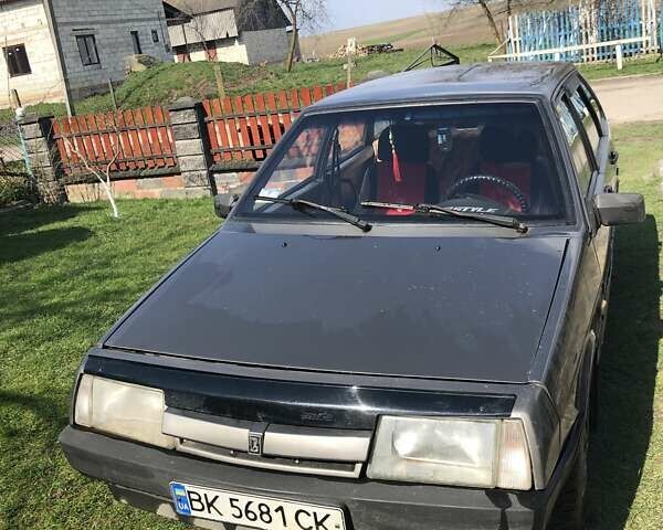 Серый ВАЗ 2109, объемом двигателя 1.3 л и пробегом 500 тыс. км за 750 $, фото 1 на Automoto.ua