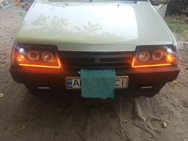 Сірий ВАЗ 2109, об'ємом двигуна 1.5 л та пробігом 180 тис. км за 1100 $, фото 1 на Automoto.ua