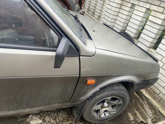 Серый ВАЗ 2109, объемом двигателя 1.5 л и пробегом 200 тыс. км за 750 $, фото 1 на Automoto.ua