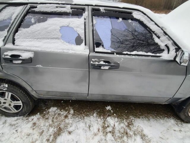 Сірий ВАЗ 2109, об'ємом двигуна 1.5 л та пробігом 235 тис. км за 523 $, фото 1 на Automoto.ua