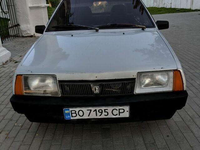 Серый ВАЗ 2109, объемом двигателя 1.5 л и пробегом 182 тыс. км за 750 $, фото 1 на Automoto.ua