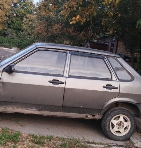 Серый ВАЗ 2109, объемом двигателя 1.5 л и пробегом 250 тыс. км за 503 $, фото 1 на Automoto.ua