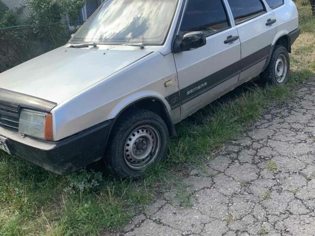 Серый ВАЗ 2109, объемом двигателя 1.4 л и пробегом 300 тыс. км за 202 $, фото 1 на Automoto.ua