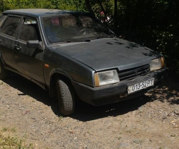 Серый ВАЗ 2109, объемом двигателя 1.5 л и пробегом 30 тыс. км за 250 $, фото 1 на Automoto.ua