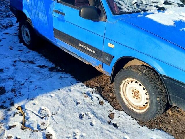 Синий ВАЗ 2109, объемом двигателя 1.3 л и пробегом 200 тыс. км за 550 $, фото 1 на Automoto.ua