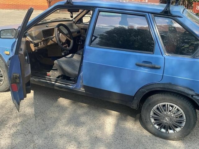 Синий ВАЗ 2109, объемом двигателя 1.29 л и пробегом 80 тыс. км за 600 $, фото 1 на Automoto.ua