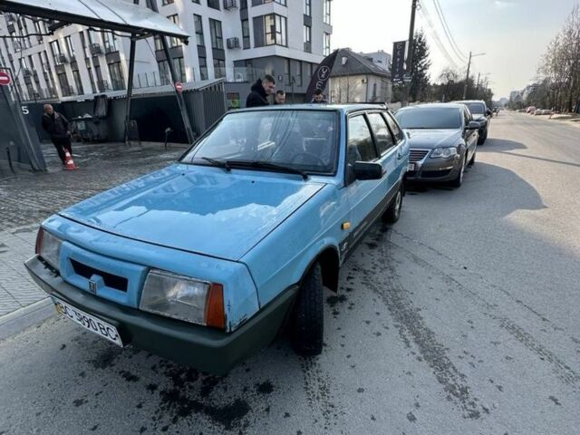 Синий ВАЗ 2109, объемом двигателя 1.5 л и пробегом 80 тыс. км за 381 $, фото 1 на Automoto.ua