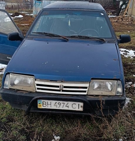 Синий ВАЗ 2109, объемом двигателя 0 л и пробегом 500 тыс. км за 600 $, фото 1 на Automoto.ua