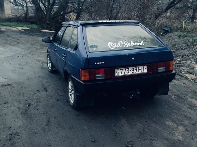 Синий ВАЗ 2109, объемом двигателя 1.5 л и пробегом 300 тыс. км за 1000 $, фото 1 на Automoto.ua