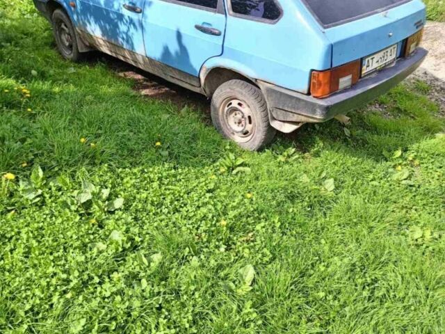 Синий ВАЗ 2109, объемом двигателя 1.5 л и пробегом 256 тыс. км за 750 $, фото 1 на Automoto.ua