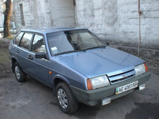 Синий ВАЗ 2109, объемом двигателя 1.5 л и пробегом 197 тыс. км за 1100 $, фото 1 на Automoto.ua