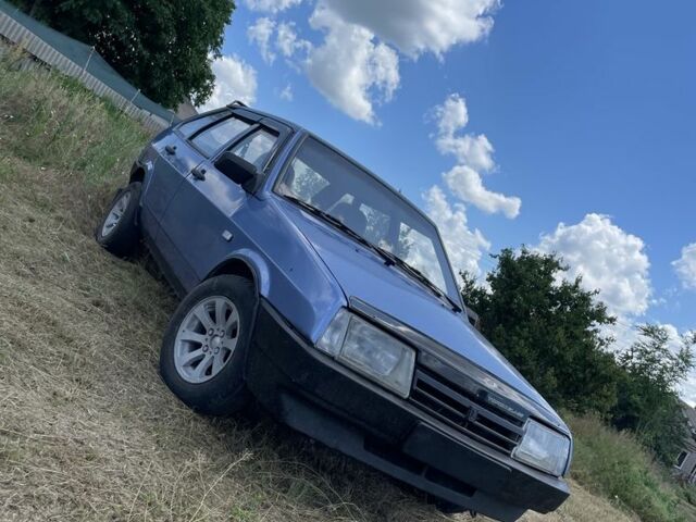Синий ВАЗ 2109, объемом двигателя 1.5 л и пробегом 150 тыс. км за 1300 $, фото 1 на Automoto.ua