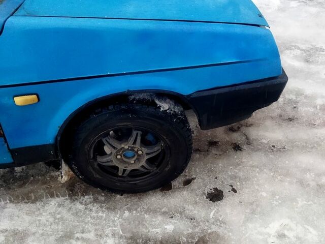 Синій ВАЗ 2109, об'ємом двигуна 1.5 л та пробігом 0 тис. км за 1000 $, фото 1 на Automoto.ua