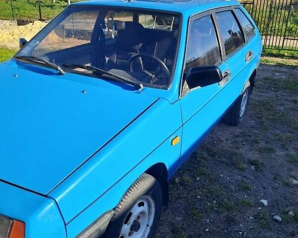 Синий ВАЗ 2109, объемом двигателя 1.3 л и пробегом 250 тыс. км за 1000 $, фото 1 на Automoto.ua