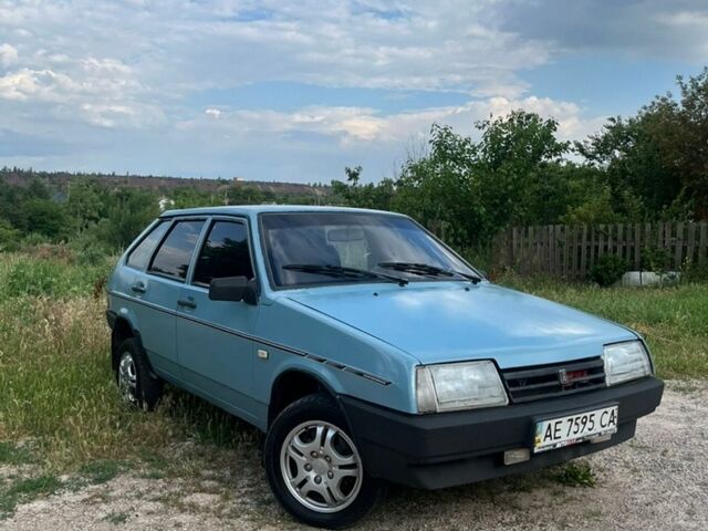 Синий ВАЗ 2109, объемом двигателя 1.3 л и пробегом 300 тыс. км за 1250 $, фото 1 на Automoto.ua