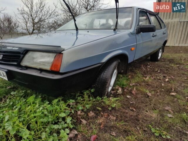Синий ВАЗ 2109, объемом двигателя 1.5 л и пробегом 300 тыс. км за 1200 $, фото 1 на Automoto.ua
