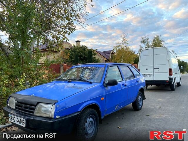 Синий ВАЗ 2109, объемом двигателя 1.5 л и пробегом 328 тыс. км за 450 $, фото 1 на Automoto.ua