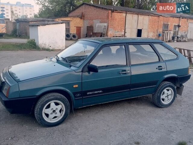 Синий ВАЗ 2109, объемом двигателя 1.1 л и пробегом 300 тыс. км за 1200 $, фото 1 на Automoto.ua