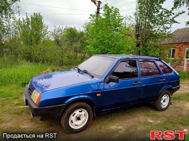 Синий ВАЗ 2109, объемом двигателя 1.5 л и пробегом 180 тыс. км за 800 $, фото 1 на Automoto.ua