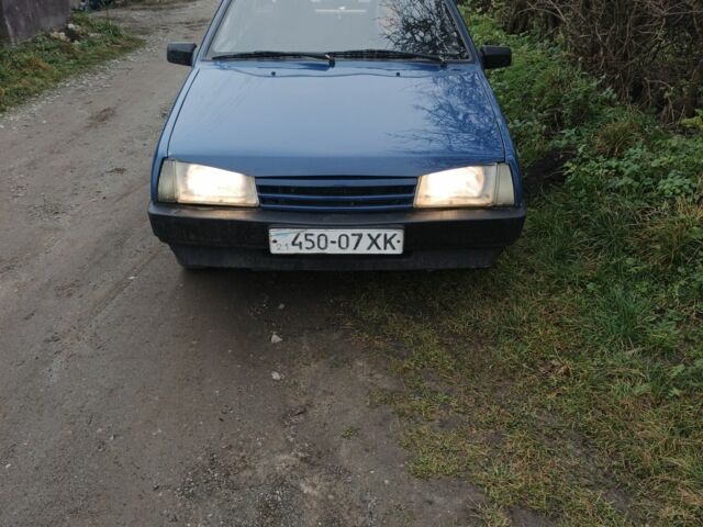 Синій ВАЗ 2109, об'ємом двигуна 1.5 л та пробігом 200 тис. км за 1300 $, фото 1 на Automoto.ua