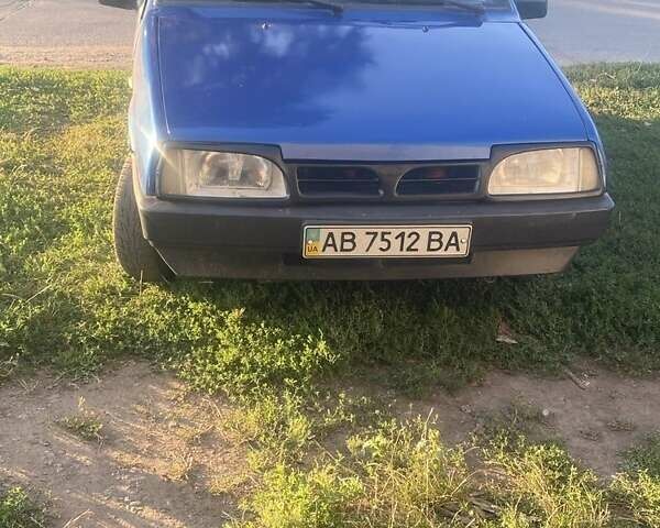 Синий ВАЗ 2109, объемом двигателя 1.5 л и пробегом 220 тыс. км за 1300 $, фото 1 на Automoto.ua