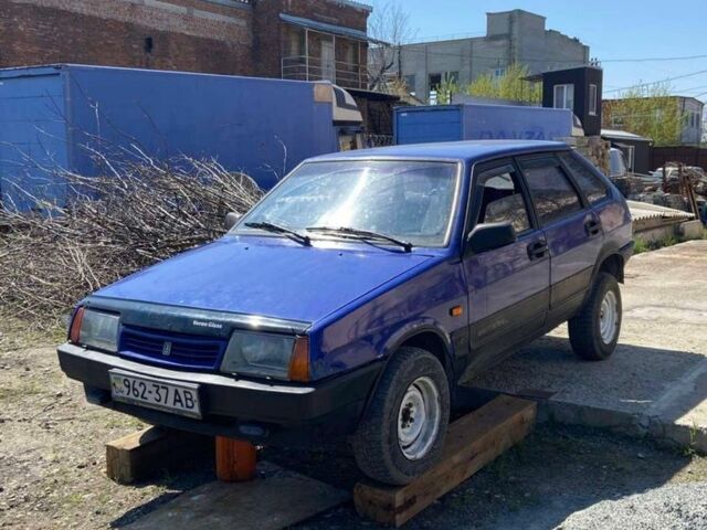 Синий ВАЗ 2109, объемом двигателя 1.5 л и пробегом 240 тыс. км за 350 $, фото 1 на Automoto.ua