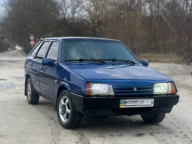 Синій ВАЗ 2109, об'ємом двигуна 1.5 л та пробігом 33 тис. км за 1000 $, фото 1 на Automoto.ua