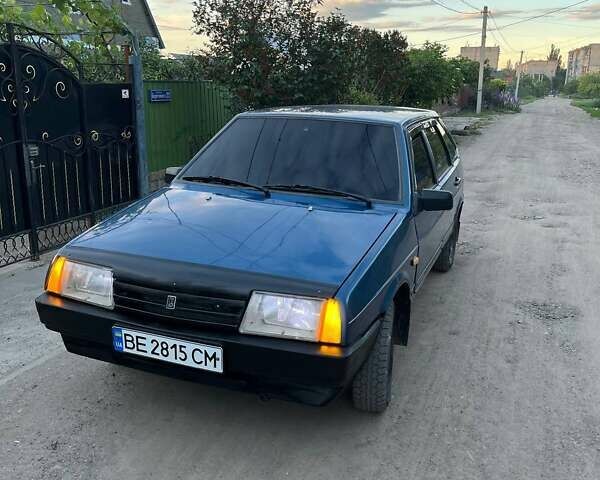 Синий ВАЗ 2109, объемом двигателя 1.5 л и пробегом 316 тыс. км за 2000 $, фото 1 на Automoto.ua