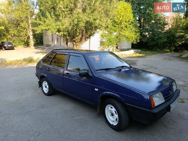 Синій ВАЗ 2109, об'ємом двигуна 1.5 л та пробігом 123 тис. км за 2000 $, фото 1 на Automoto.ua