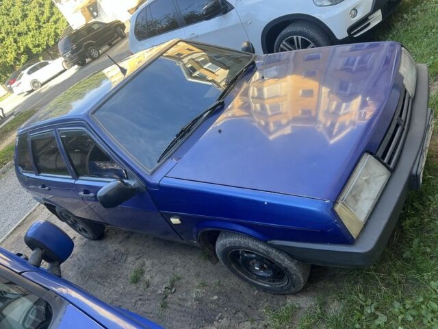 Синий ВАЗ 2109, объемом двигателя 1.5 л и пробегом 250 тыс. км за 860 $, фото 1 на Automoto.ua