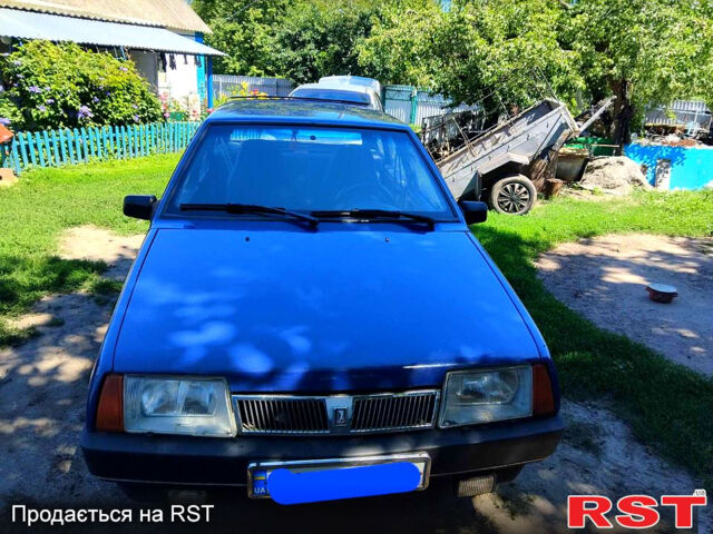 Синий ВАЗ 2109, объемом двигателя 1.5 л и пробегом 88 тыс. км за 1200 $, фото 1 на Automoto.ua
