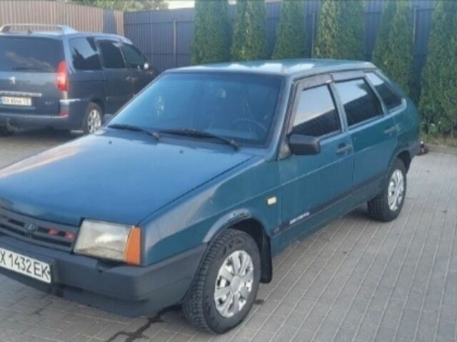 Синий ВАЗ 2109, объемом двигателя 1.5 л и пробегом 300 тыс. км за 445 $, фото 1 на Automoto.ua