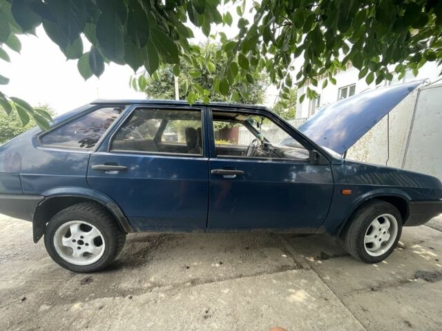 Синий ВАЗ 2109, объемом двигателя 1.5 л и пробегом 100 тыс. км за 500 $, фото 1 на Automoto.ua
