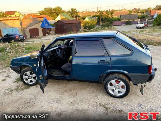 Синий ВАЗ 2109, объемом двигателя 1.5 л и пробегом 200 тыс. км за 1400 $, фото 1 на Automoto.ua