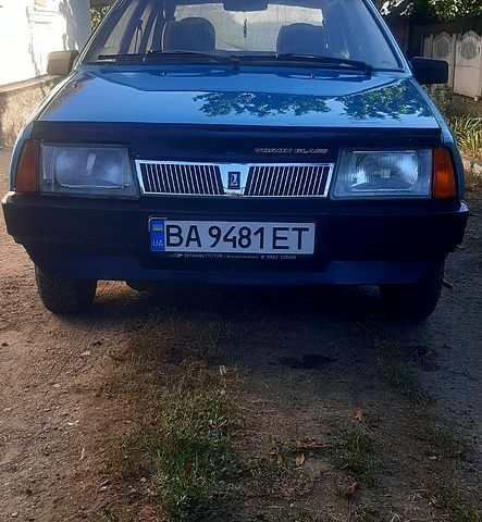 Синий ВАЗ 2109, объемом двигателя 1.5 л и пробегом 100 тыс. км за 950 $, фото 1 на Automoto.ua