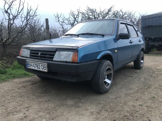 Синий ВАЗ 2109, объемом двигателя 1.5 л и пробегом 229 тыс. км за 1800 $, фото 1 на Automoto.ua