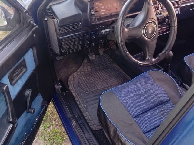 Синий ВАЗ 2109, объемом двигателя 1.5 л и пробегом 350 тыс. км за 1200 $, фото 1 на Automoto.ua