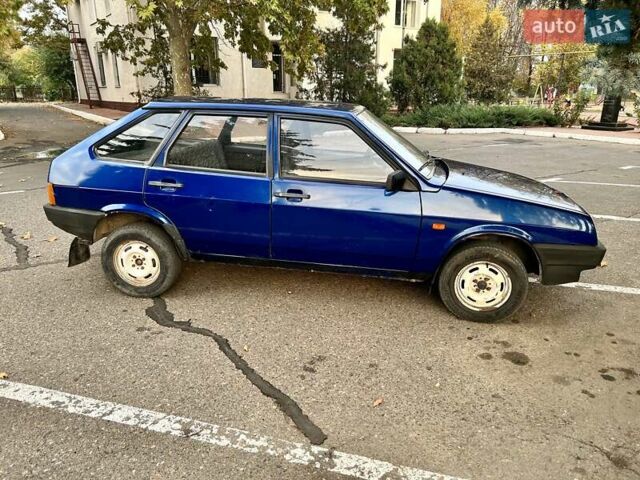 Синий ВАЗ 2109, объемом двигателя 1.5 л и пробегом 240 тыс. км за 1800 $, фото 1 на Automoto.ua