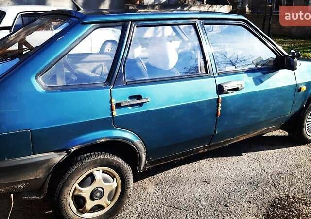 Синій ВАЗ 2109, об'ємом двигуна 1.5 л та пробігом 220 тис. км за 1400 $, фото 1 на Automoto.ua