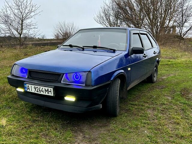 Синій ВАЗ 2109, об'ємом двигуна 1.5 л та пробігом 0 тис. км за 2000 $, фото 1 на Automoto.ua