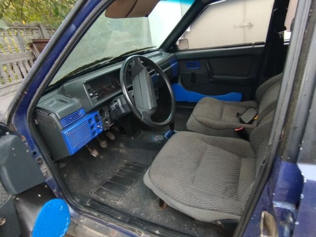 Синий ВАЗ 2109, объемом двигателя 1.5 л и пробегом 40 тыс. км за 700 $, фото 1 на Automoto.ua