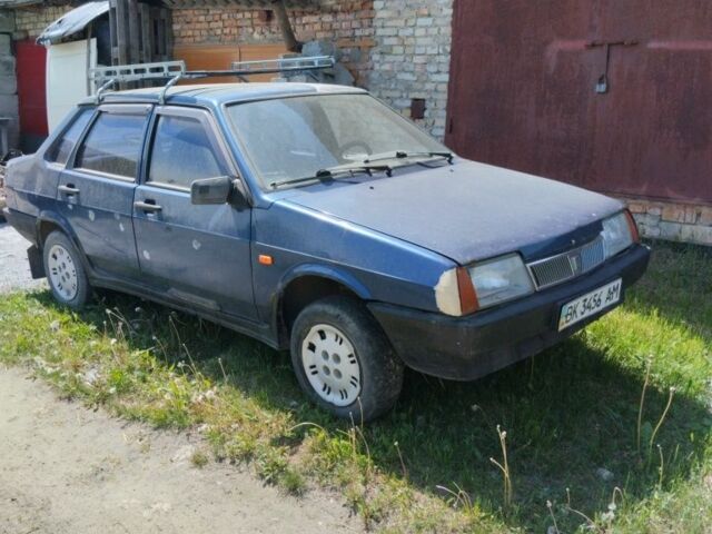 Синий ВАЗ 2109, объемом двигателя 1.5 л и пробегом 180 тыс. км за 681 $, фото 1 на Automoto.ua
