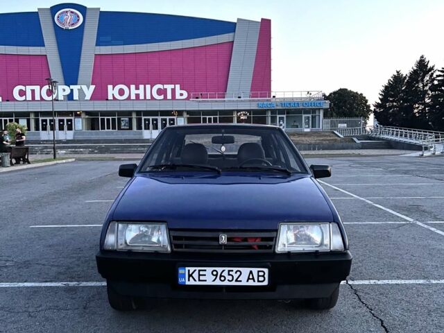 Синий ВАЗ 2109, объемом двигателя 1.5 л и пробегом 300 тыс. км за 1800 $, фото 1 на Automoto.ua